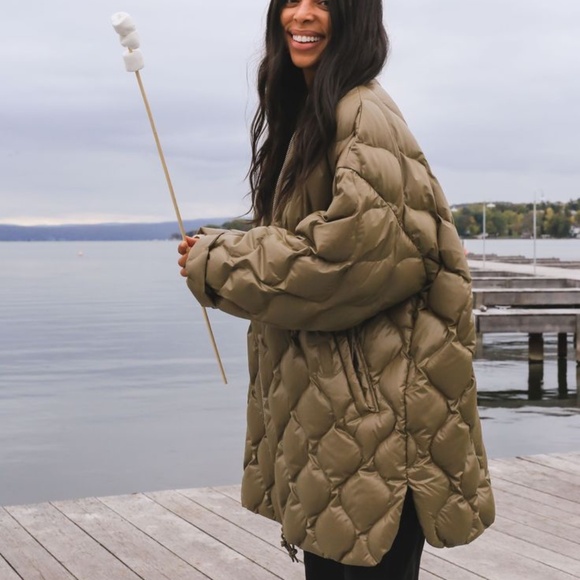 H&M Premium Quilted Down Jacket in Green Size Small S - Picture 7 of 7